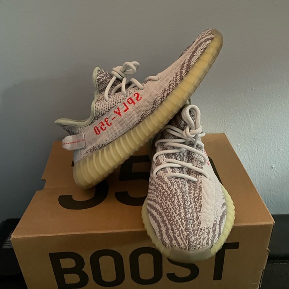 Blue tint yeezy 350 main image 3